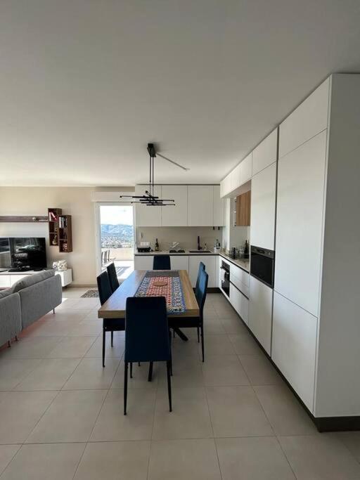 Superbe Appartement 3 Chambres A Grasse Exterior foto